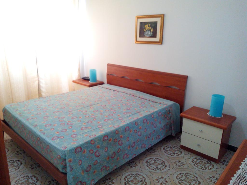 Appartamento Daniela SantʼAntìoco Kültér fotó